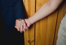 Yêu Vợ Như Chúa Yêu Nàng – 10 Nguyên Tắc Yêu Vợ Mà Người Chồng Cần Áp Dụng